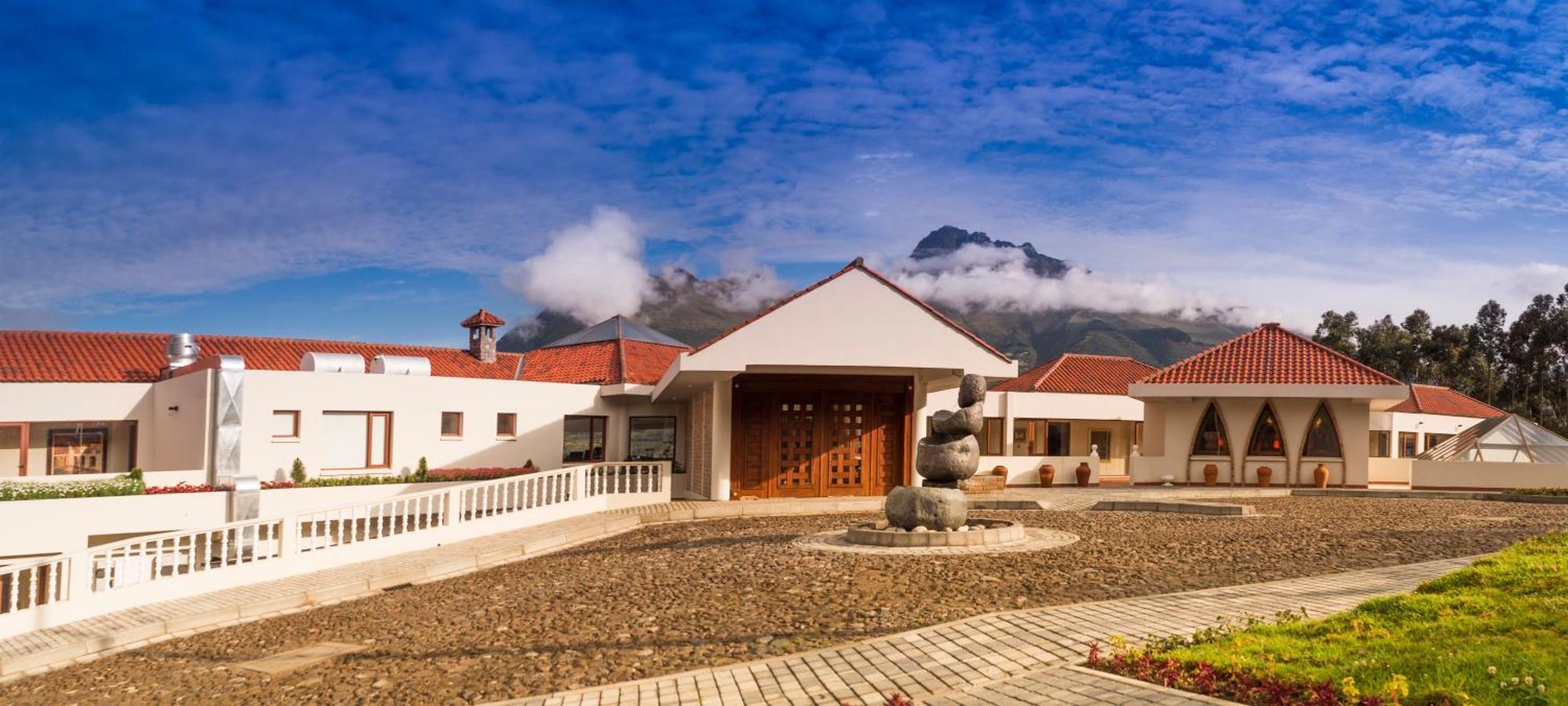 Hotel Medina Del Lago Otavalo Buitenkant foto