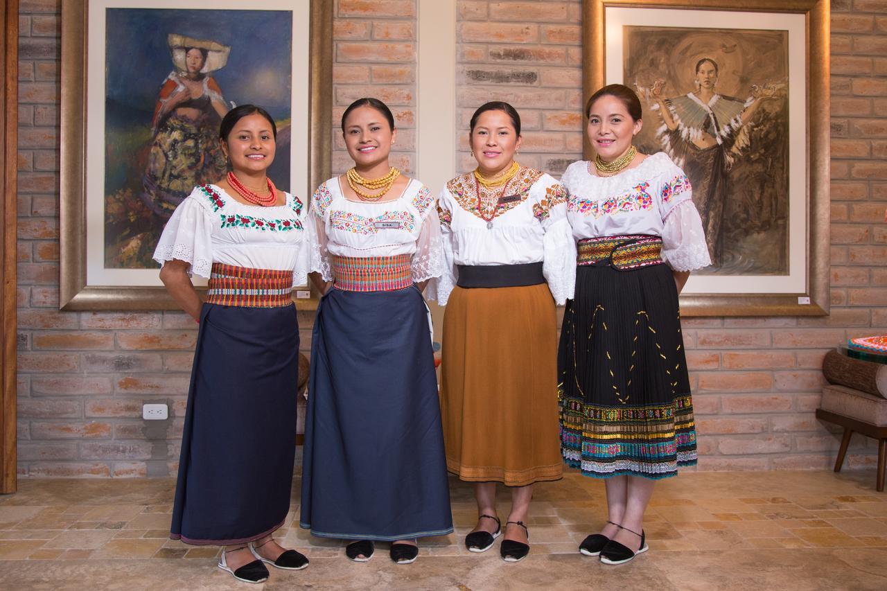 Hotel Medina Del Lago Otavalo Buitenkant foto